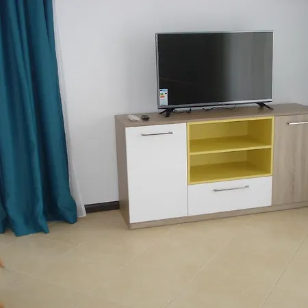 Deluxe In Oasis Лозенец